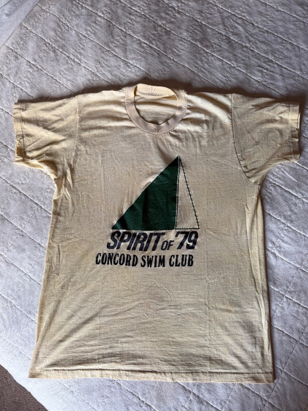 VINTAGE butter yellow 70s SPIRIT OF 79 Tee